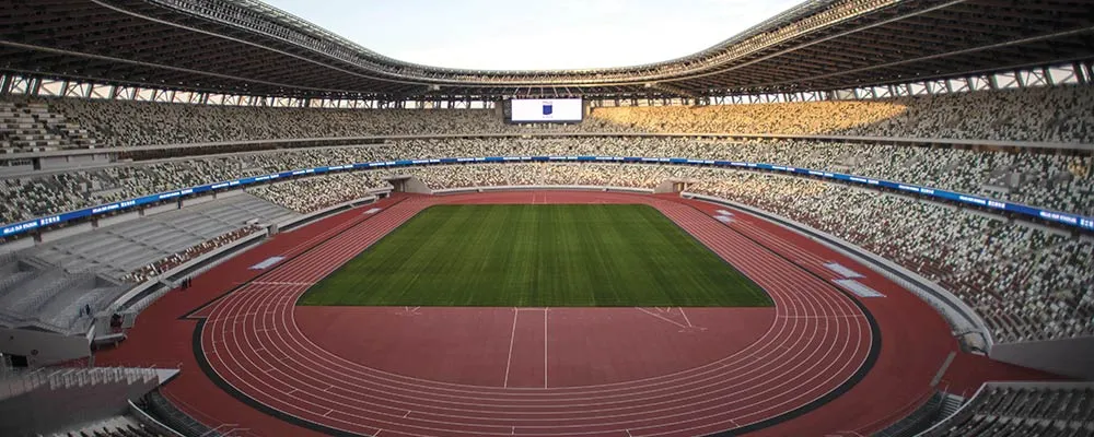 The Kengo Kum-designed New National Stadium blends steel and latticed larch wood